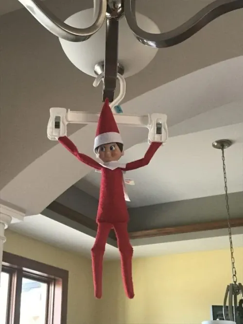 Coat hanger elf