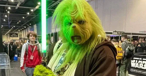 Star Wars meets The Grinch in incredible cosplay