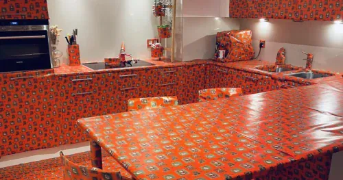 Elves wrap entire kitchen