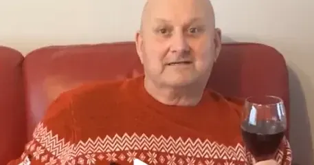 Christmas Time, Mistletoe Toe & Wine sees viral video