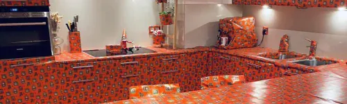Elves wrap entire kitchen