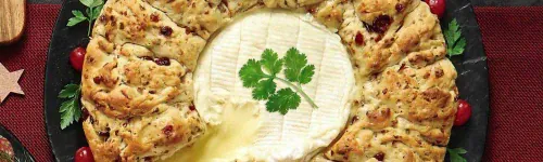 Huge Sharing Camembert with Christmas flavoured Sharing Bread