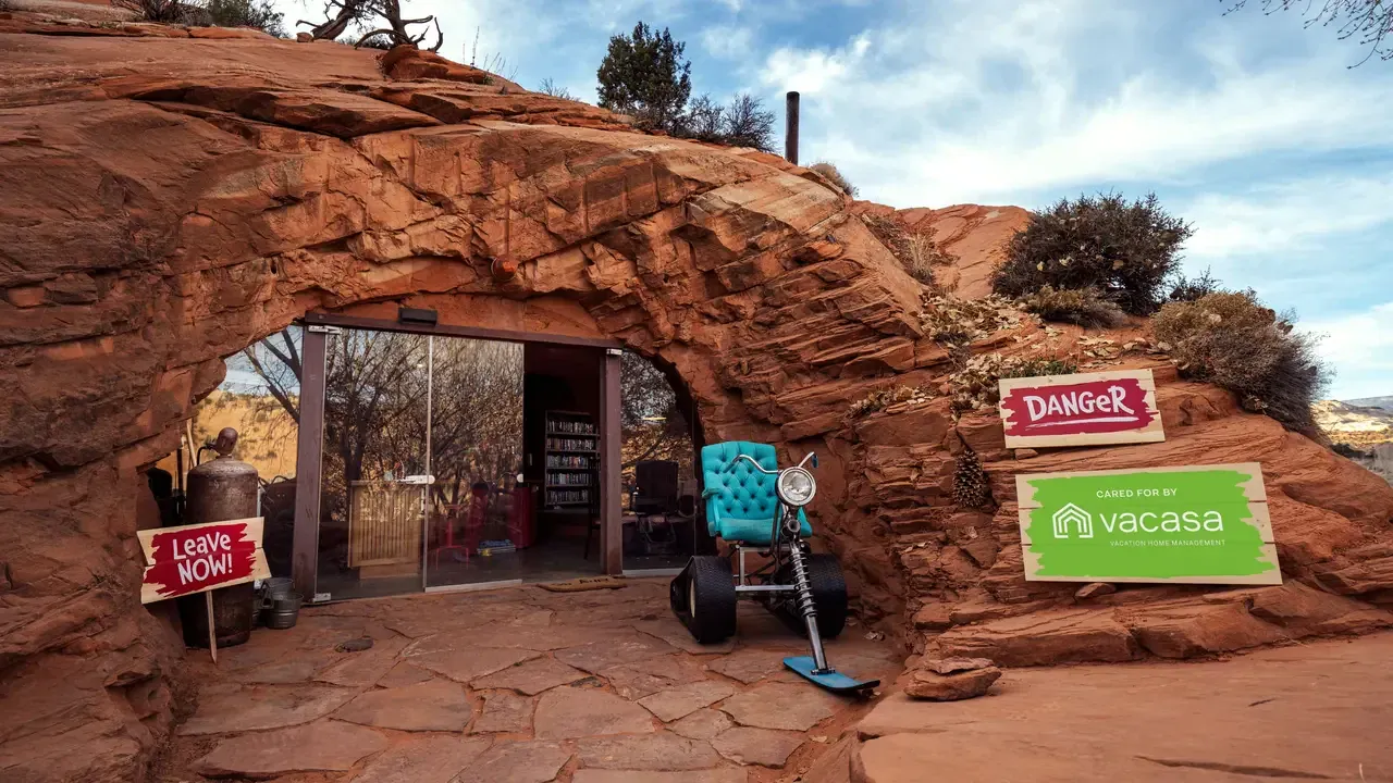 The Grinch's Cave